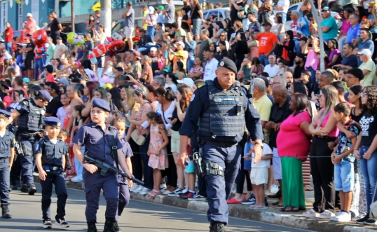 Desfile de 7 de Setembro reúne milhares de pessoas em Mogi Guaçu