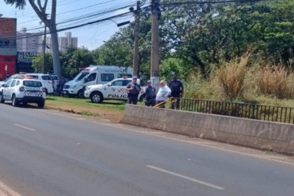 Homem morre após esfaquear o filho e atacar polícias em Mogi Guaçu